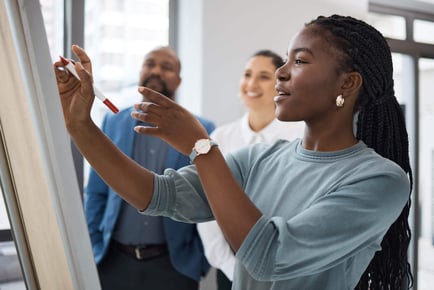 Breaking Down Business Models: Franchise vs. Chain Operations