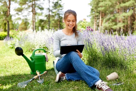 4 Smart Seasonal Business Ideas for Year-Round Success
