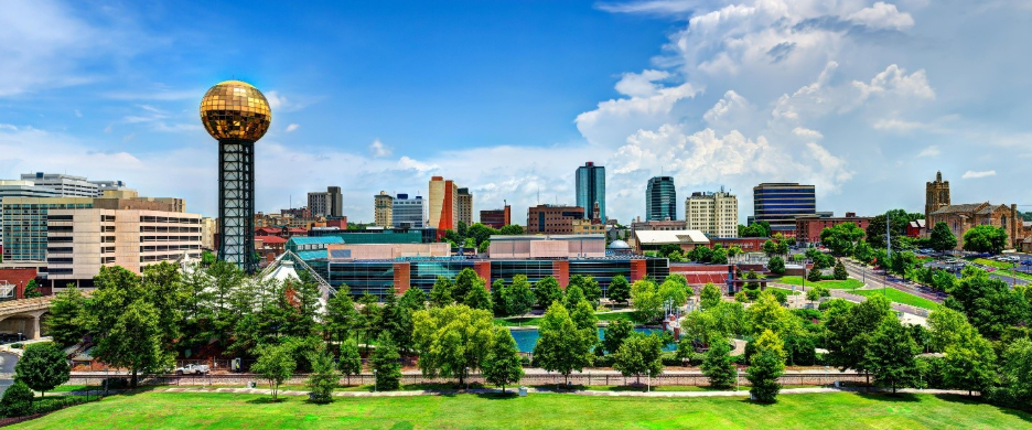 Knoxville’s position near the Great Smoky Mountains and its ongoing population growth make curb appeal a priority for local homeowners. The metro area has grown to over 868,000 residents with approximately 0.82% annual growth.